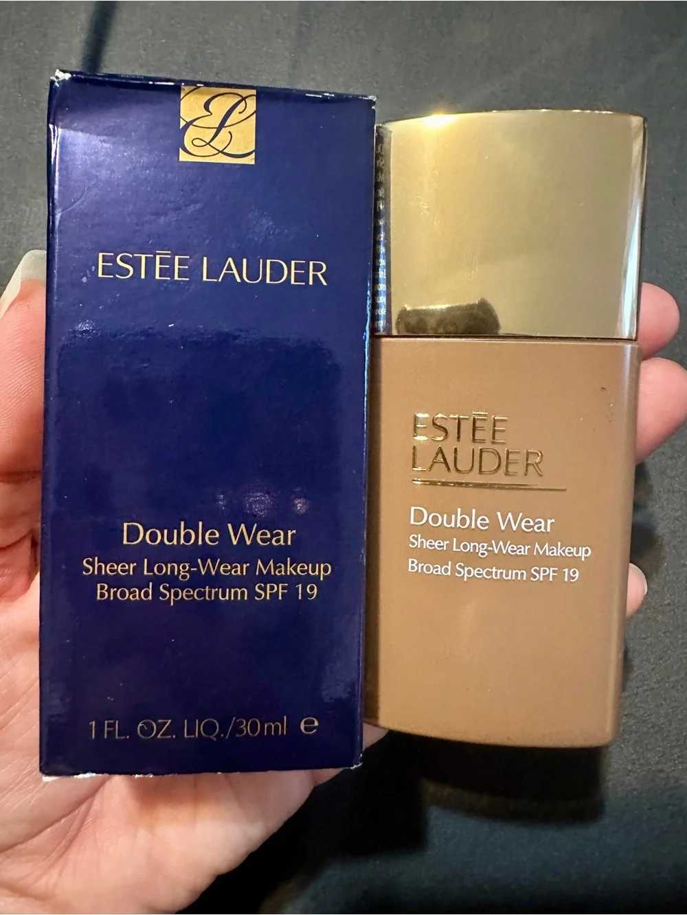 Estee Lauder Double Wear Sheer Foundation & Powder Compact.